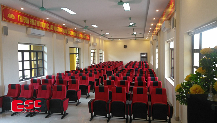 Hội trường xã Tân Việt